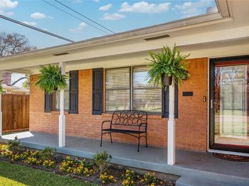 5811  Clendenin Avenue 