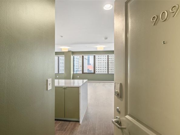 1200  Main Street  909, Dallas Texas 75202