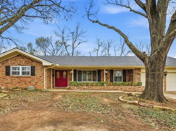 1702  Marshalldale Drive , Arlington Texas 76013