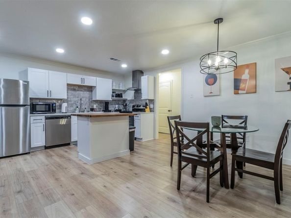 921 S Waverly Drive , Dallas Texas 75208