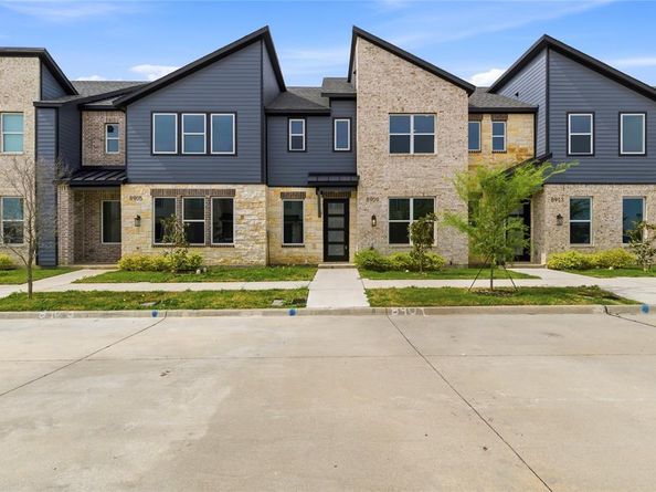 8909  Lowell Street , Rowlett Texas 75089
