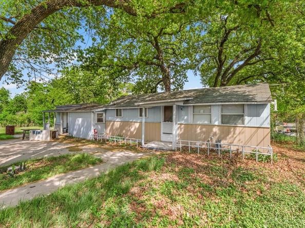 1812  Arch Street , Fort Worth Texas 76105