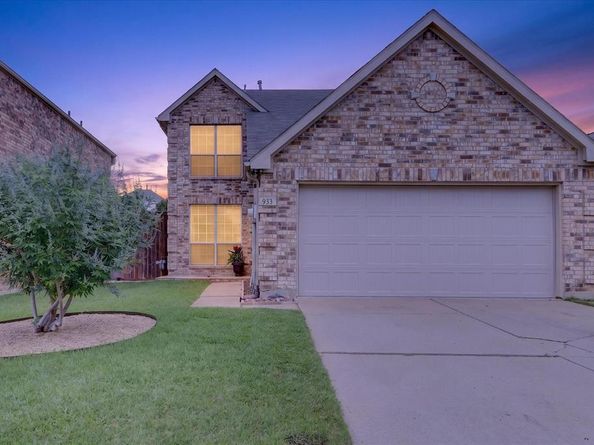 933  Highgate Drive , Lewisville Texas 75067