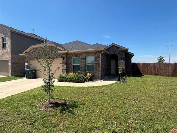 2440  Edisto Beach Drive , Fort Worth Texas 76108