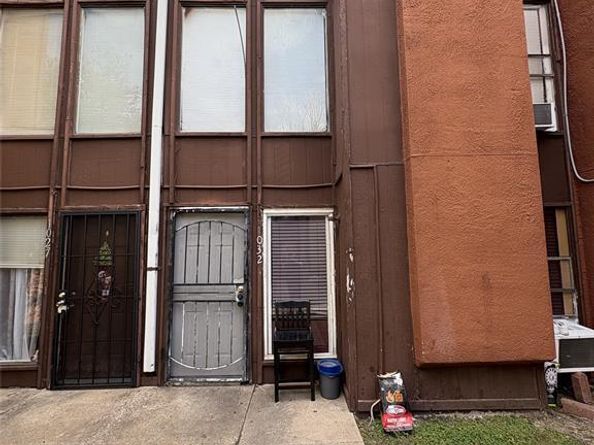 7152  Fair Oaks Avenue  1032, Dallas Texas 75231