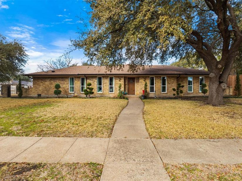 4017  Kazak Street , Garland Texas 75041