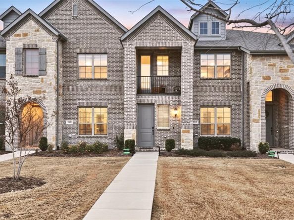 682  Claire Lane , Lewisville Texas 75067