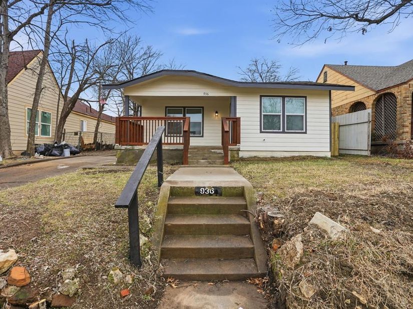 936 E Ramsey Avenue , Fort Worth Texas 76104