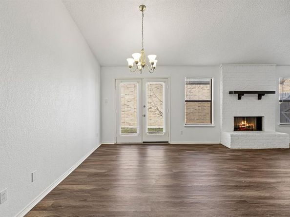 2713  Harvest Lake Drive , Irving Texas 75060