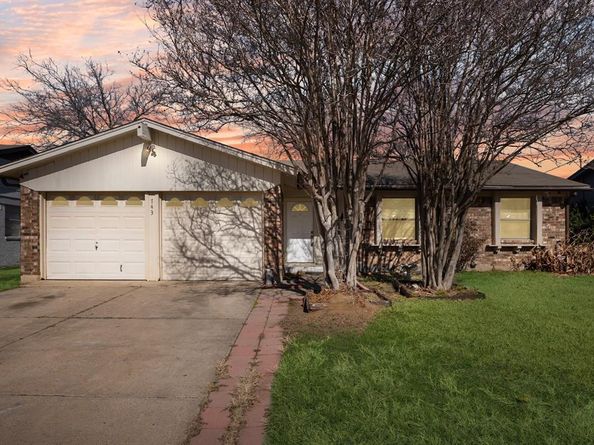 743  Price Drive , Lewisville Texas 75067