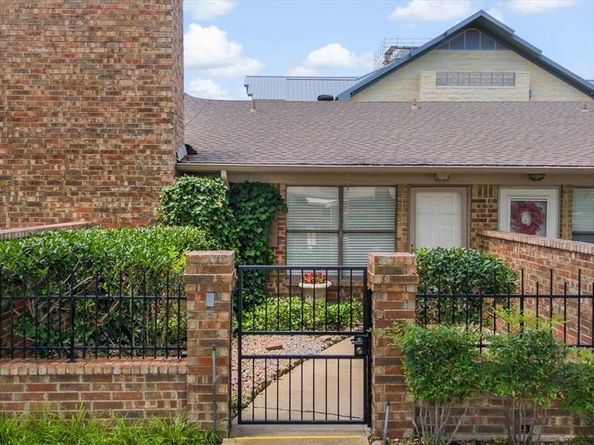 1109  Glenbrook Street , Benbrook Texas 76126