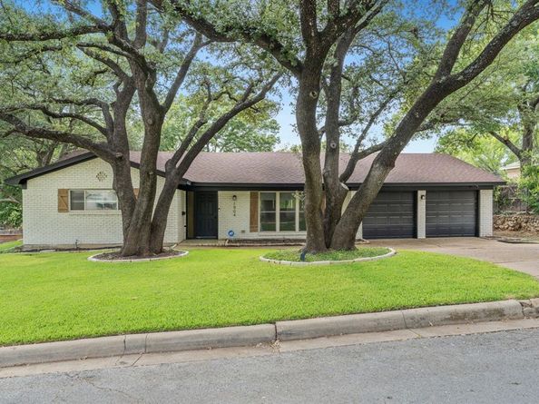 1904  Malibar Road , Fort Worth Texas 76116