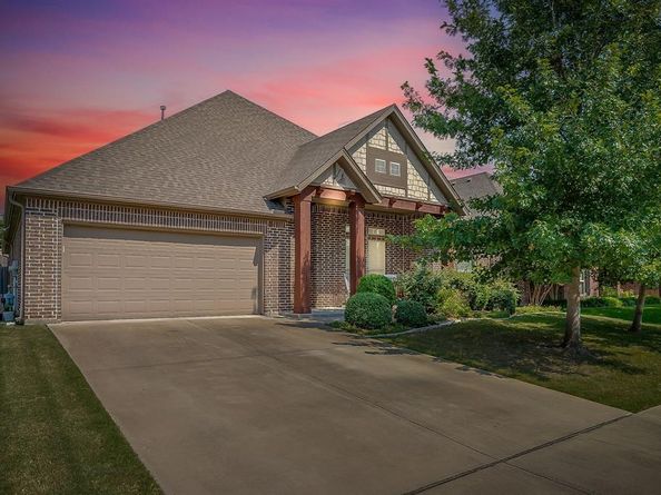 4005  Brookdale Road , Benbrook Texas 76116