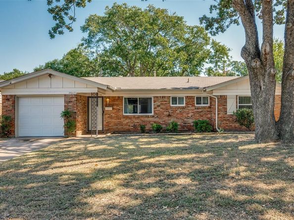 2605  Carten Street , Fort Worth Texas 76112