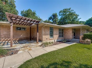 2733  Whitewood Drive 