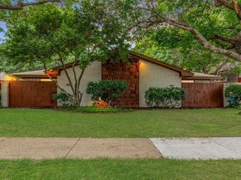 12819/12821  Pandora Drive 