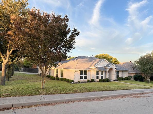 1000  Midnight Pass , Rockwall Texas 75087