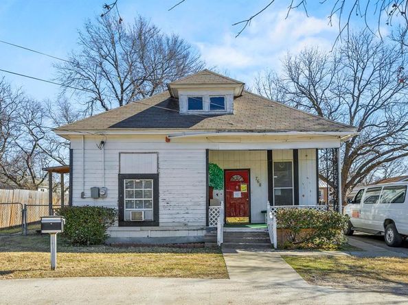 768 N Saint Augustine Drive , Dallas Texas 75217