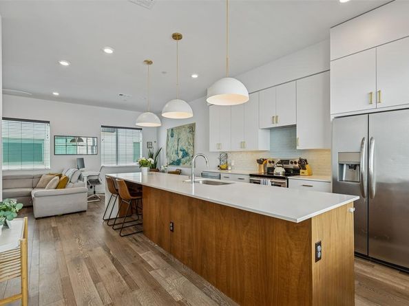 5018  Bryan Street  203, Dallas Texas 75206