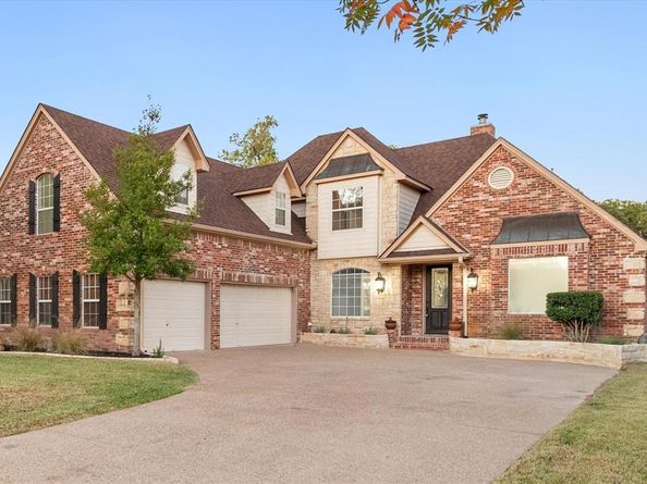 352  Leeward Circle , Azle Texas 76020