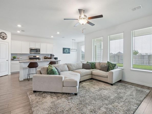 557  Pueblo Bonito Trail , Fort Worth Texas 76052