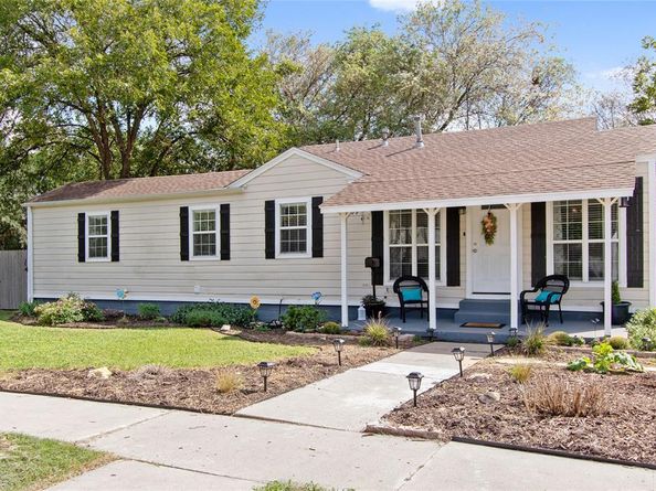 3909  Locke Avenue , Fort Worth Texas 76107