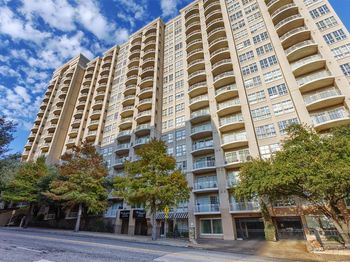 3225  Turtle Creek Boulevard 