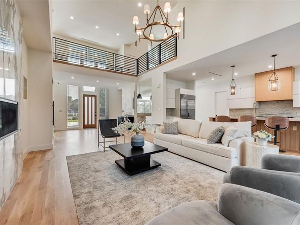 6411  Royal Lane , Dallas Texas 75230