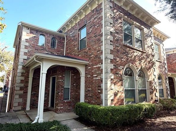 156  Leonard Street , Lewisville Texas 75057