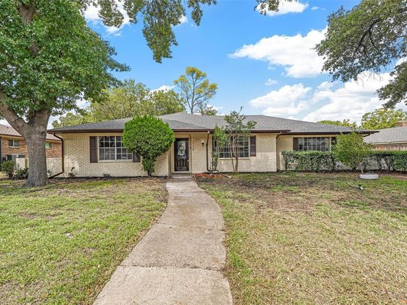 2205  Westlake Drive , Plano Texas 75075