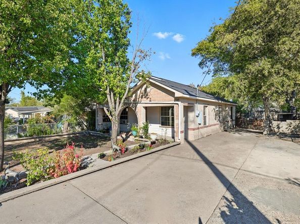 3604  Waters Street , Lancaster Texas 75134