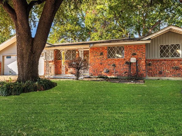 4557  Dee Lane , Haltom City Texas 76117