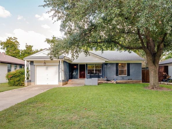 11636  Lochwood Boulevard , Dallas Texas 75218