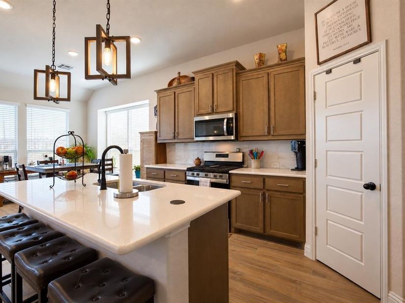 1432  Fox Glen Trail , Crowley Texas 76036