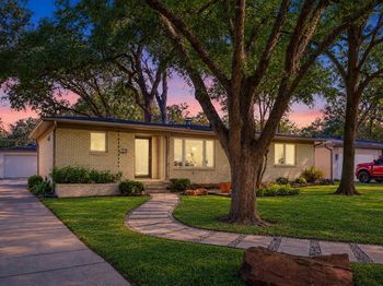 924  Sylvania Drive 