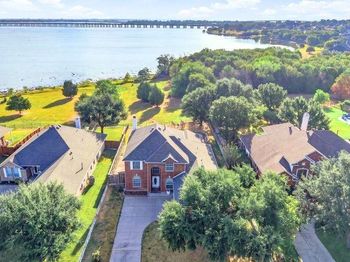 4102  Stone Haven Drive 