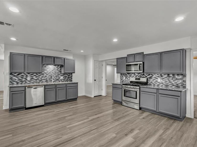 5504  James Avenue , Fort Worth Texas 76115