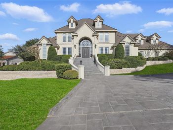 6800  Oak Hill Drive 