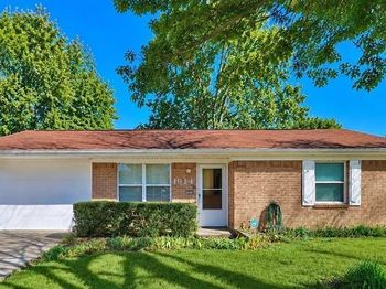 1914  Del Oak Drive 