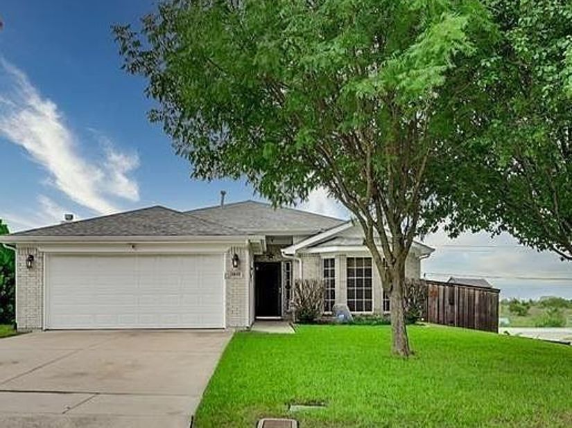 2633  Trabuco Canyon Road , Fort Worth Texas 76108
