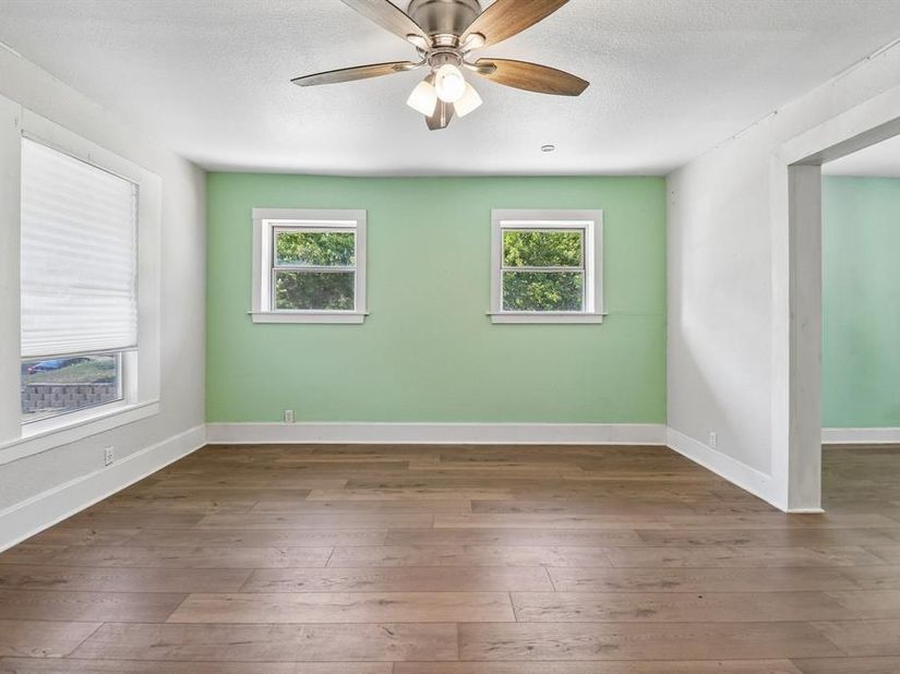 1963  Columbus Avenue , Fort Worth Texas 76164