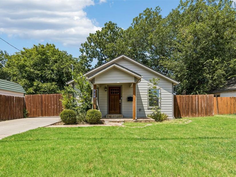 605 E Graham Street , McKinney Texas 75069