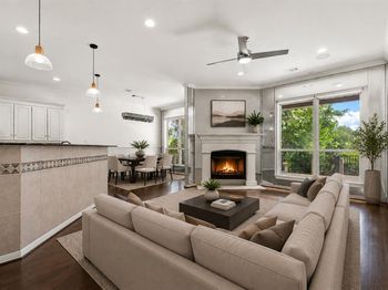 902  Saint George Place 
