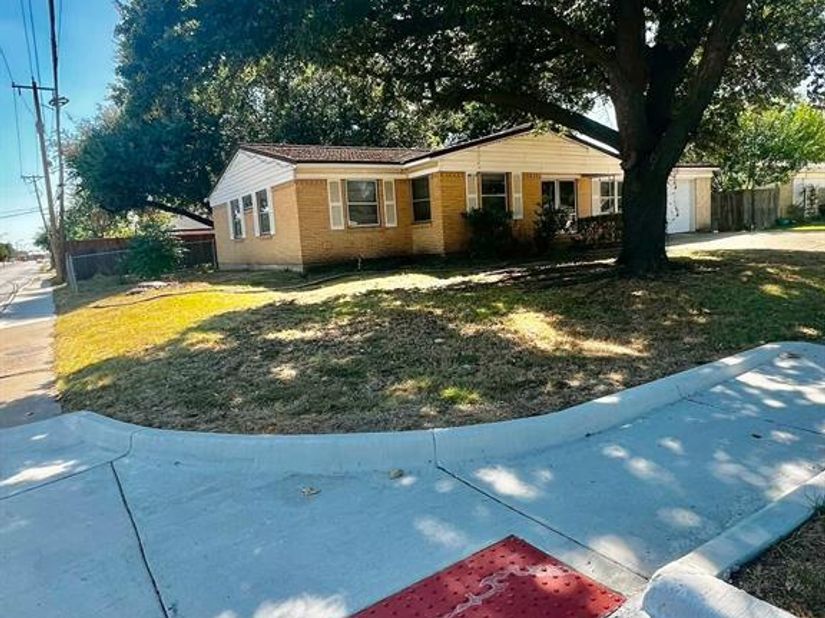4703  Bedford Drive , Mesquite Texas 75150