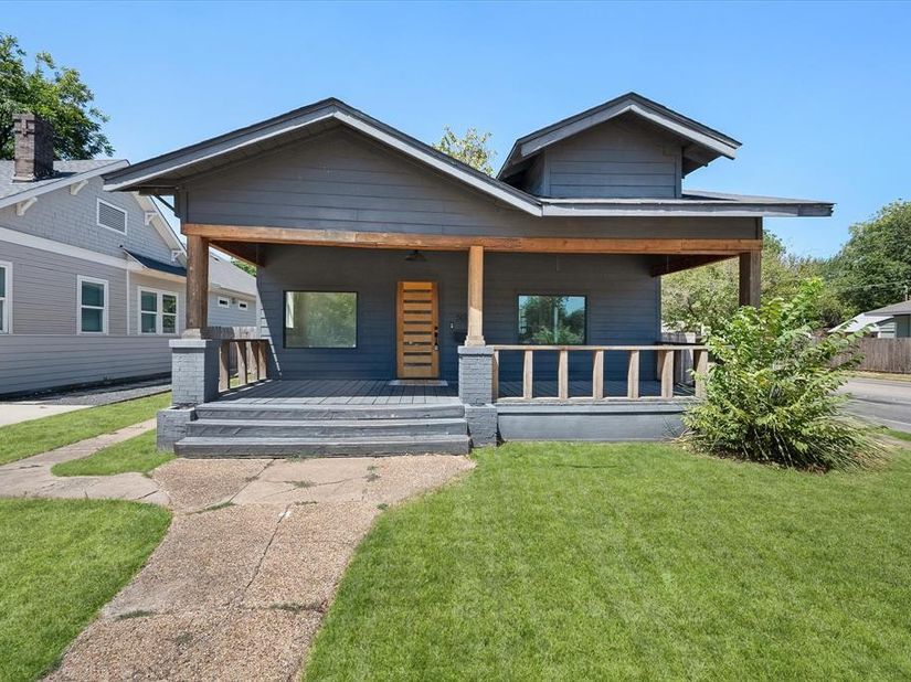 501 S Clinton Avenue , Dallas Texas 75208