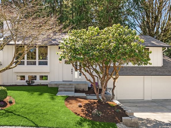 8820 194th Street SW, Edmonds WA 98026