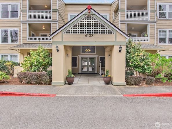 4133 224th Lane SE 202, Issaquah WA 98029