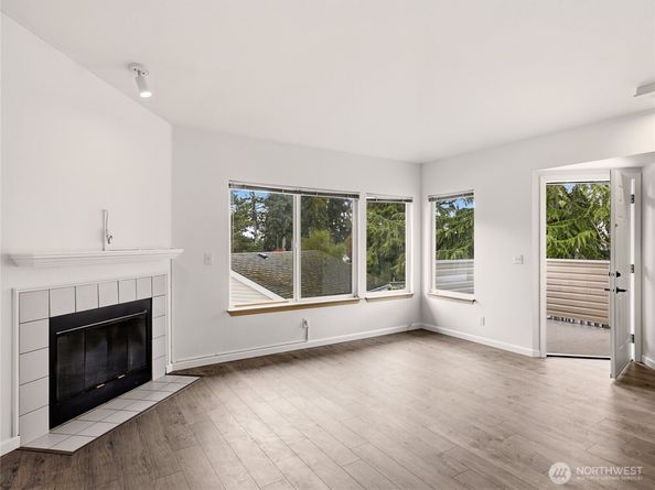 9210 Market Place D201, Lake Stevens WA 98258