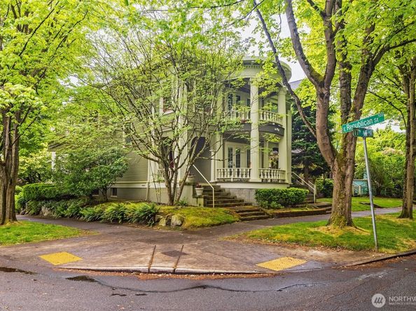 1709 E Republican Street 6, Seattle WA 98112