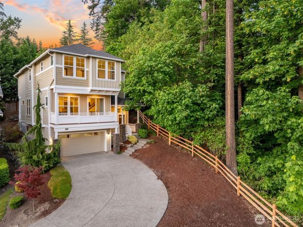 16990 NE 84th Court, Redmond WA 98052